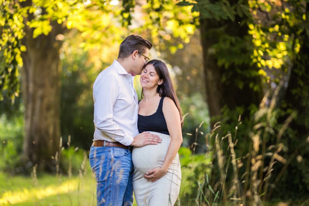 Babybauchfotografie für echte und natürliche Bilder