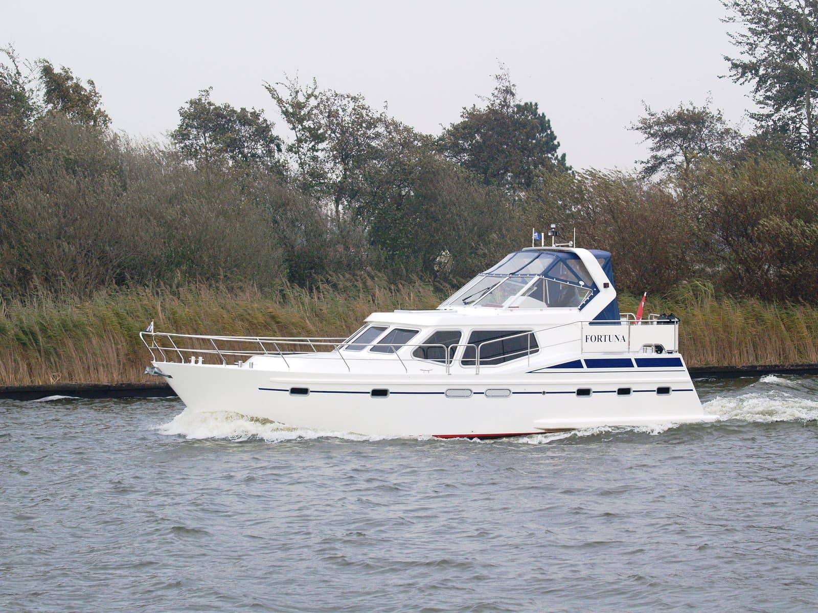 Mit Boot Mieten eine Welt voller Magie und Entspannung entdecken